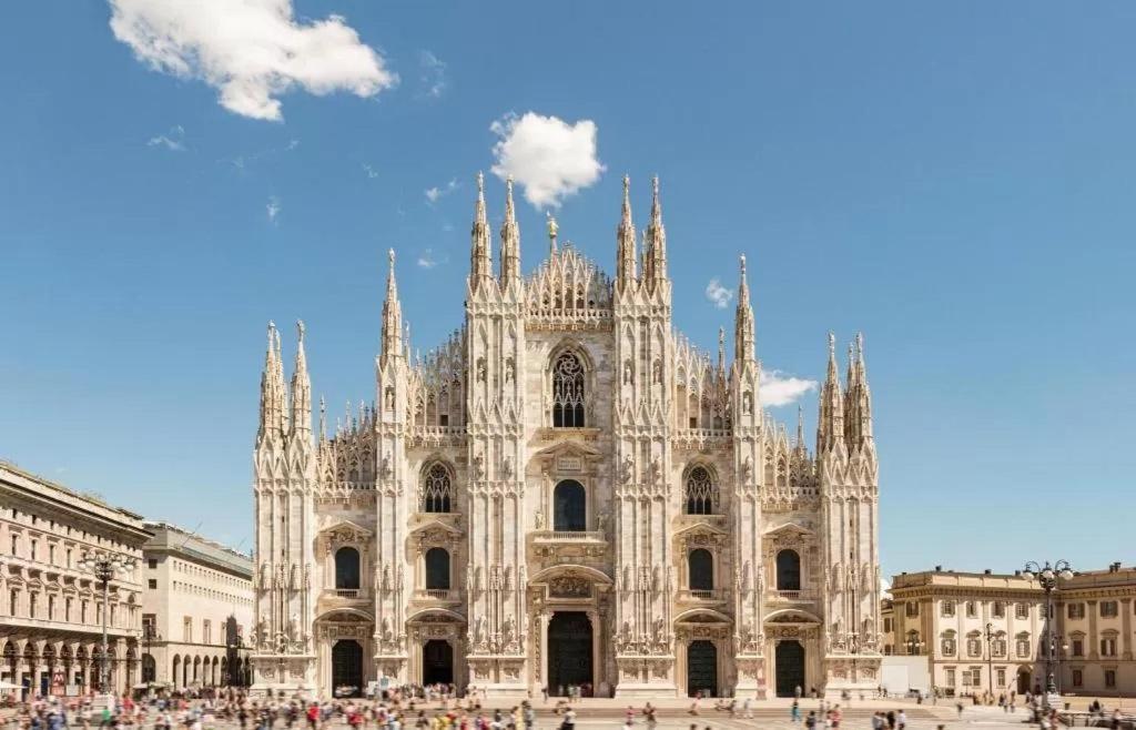 Aparthotel Dei Mercanti Milan Exterior photo